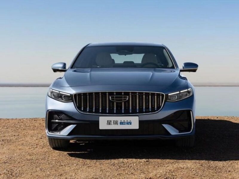 Geely Preface i-HEV: Đối thủ nặng ký của Toyota Camry Hybrid