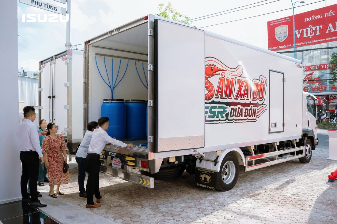 Isuzu FSR-N chính thức ra mắt tại thị trường Cà Mau