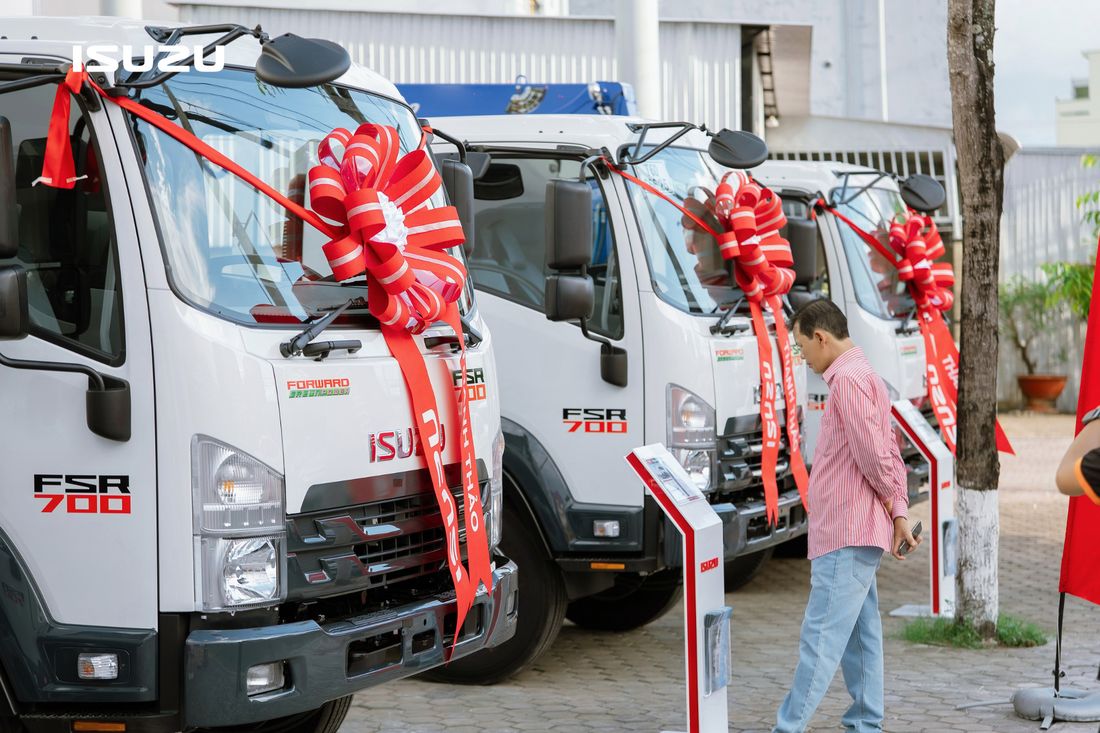 Isuzu FSR-N chính thức ra mắt tại thị trường Cà Mau