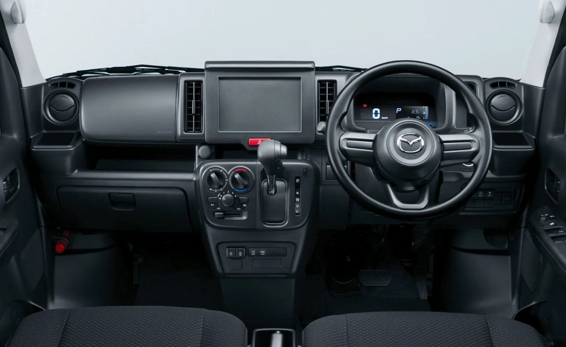 Mazda Scrum mới ra mắt với giá từ 224 triệu đồng, có ADAS