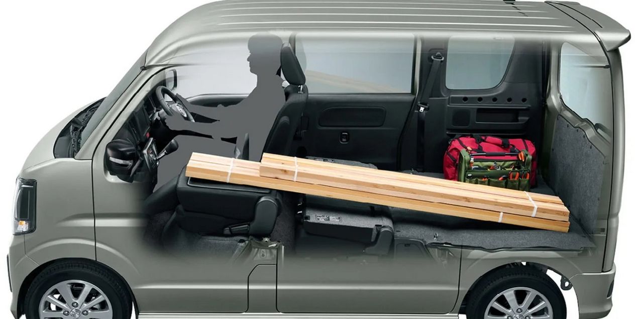 Mazda Scrum mới ra mắt với giá từ 224 triệu đồng, có ADAS