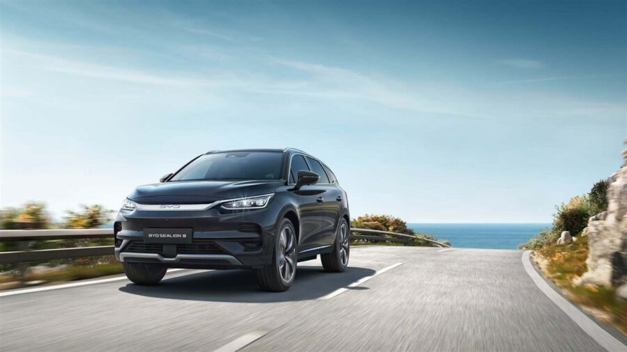 BYD Sealion 8 Cà Mau - vận hành trên đường ven biển