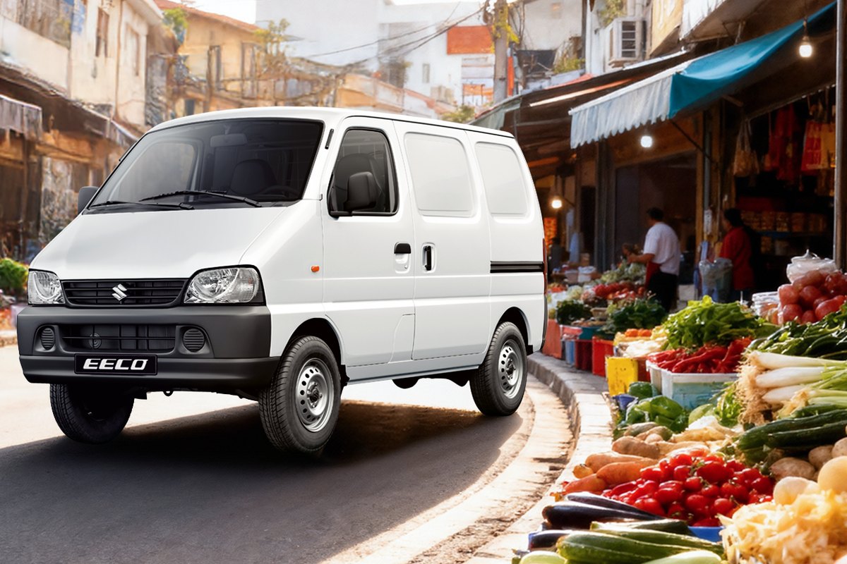 Suzuki Eeco nhìn từ góc trước trên đường phố gần khu chợ