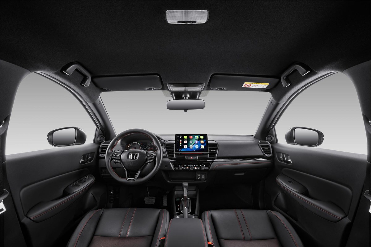 Khoang nội thất Honda City bản nâng cấp với màn hình giải trí trung tâm