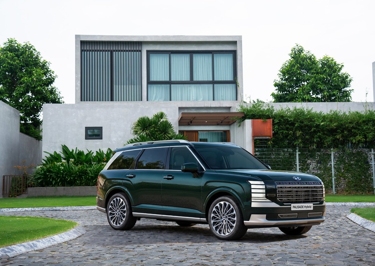 Góc 3/4 bên phải của Hyundai Palisade Hybrid