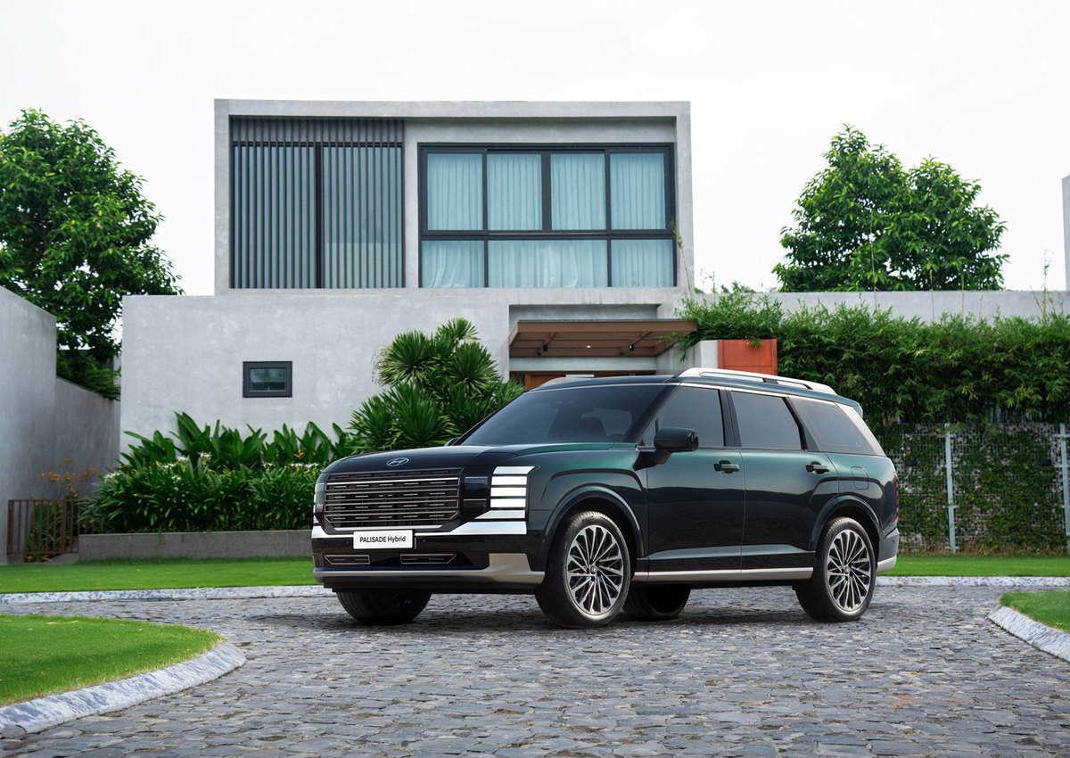 Góc chụp chéo đầu xe Hyundai Palisade Hybrid
