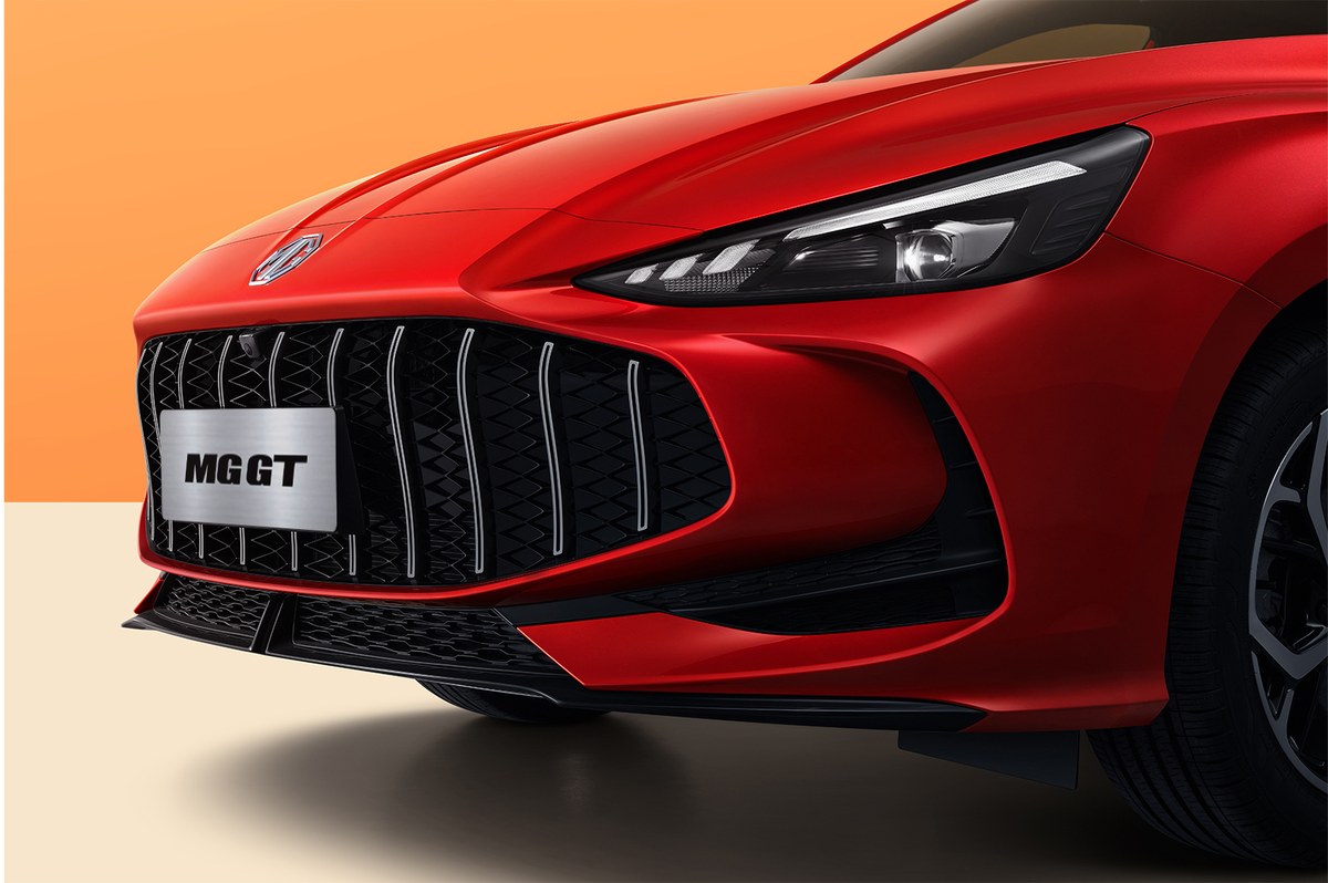 Cận cảnh đầu xe MG GT